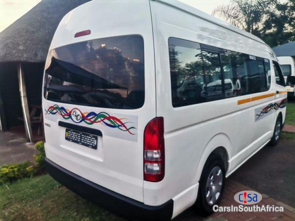 Toyota Quantum 2.5 D-4D Sesfikile 16-seat Manual 2020 - image 2