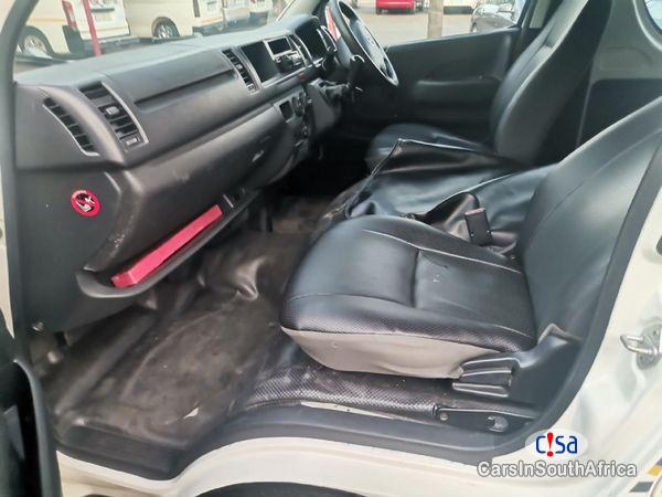 Toyota Quantum 2.5 D-4D Sesfikile 16-seat Manual 2020 - image 4