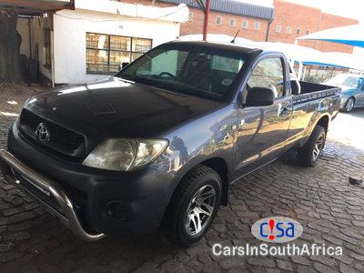 Toyota Hilux 2.5 D-4D P/S/c Manual 2010 - image 2