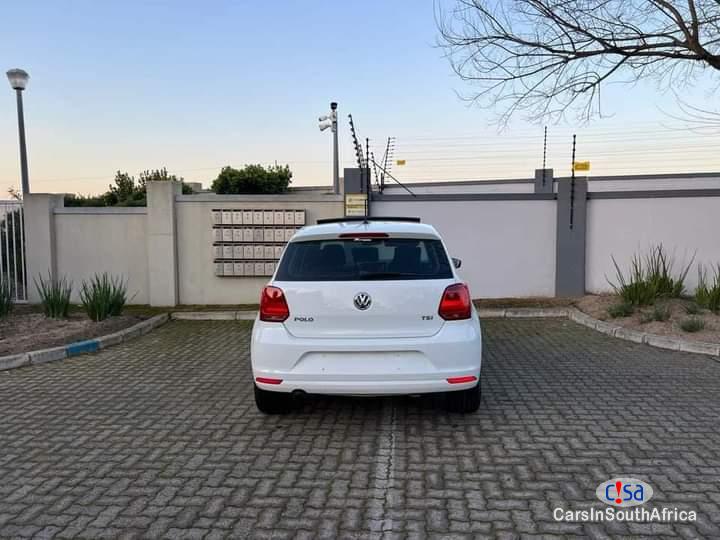 Volkswagen Polo 1.2 Manual 2016 - image 4