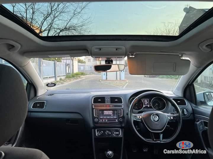 Volkswagen Polo 1.2 Manual 2016 - image 5