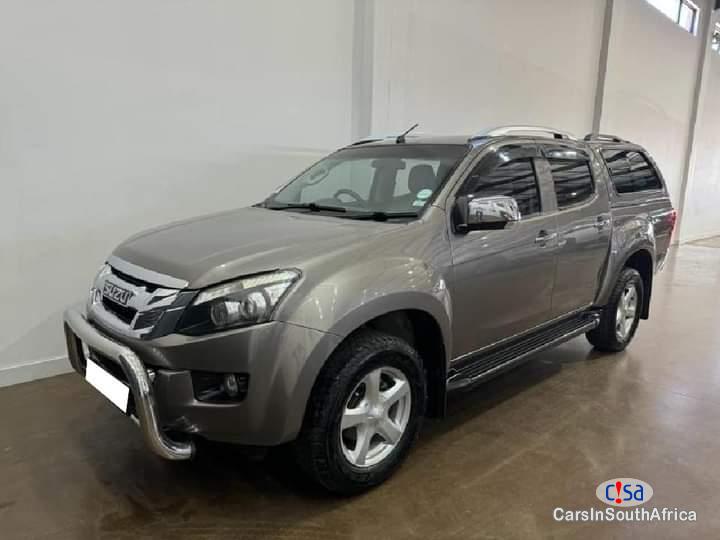 Isuzu KB300 300D Manual 2015 - image 2