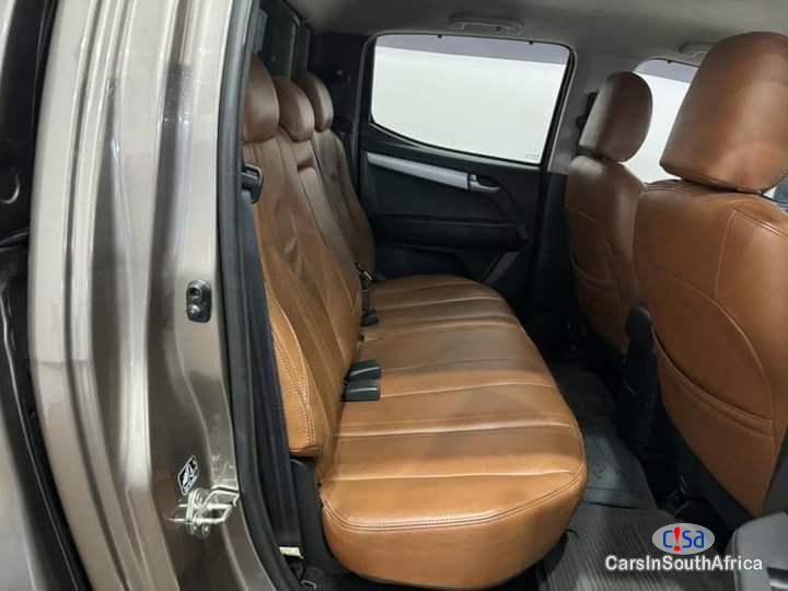 Isuzu KB300 300D Manual 2015 - image 7