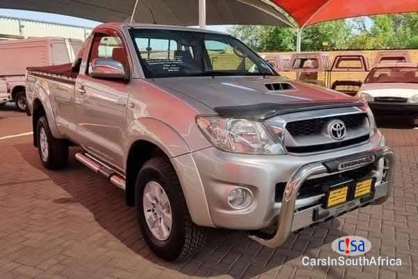 Toyota Hilux 3.0D Manual 2015 - image 4
