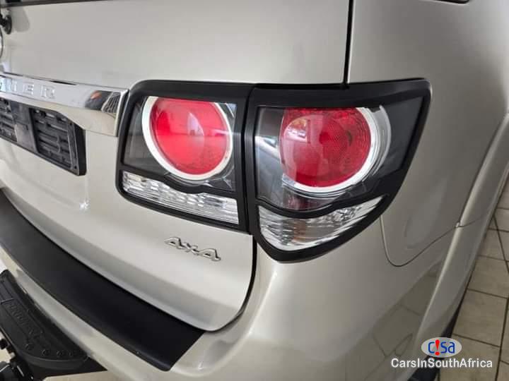 Toyota Fortuner 3.0D Manual 2015 - image 3