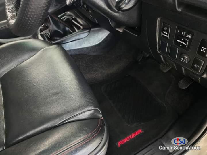Toyota Fortuner 3.0D Manual 2015 - image 4