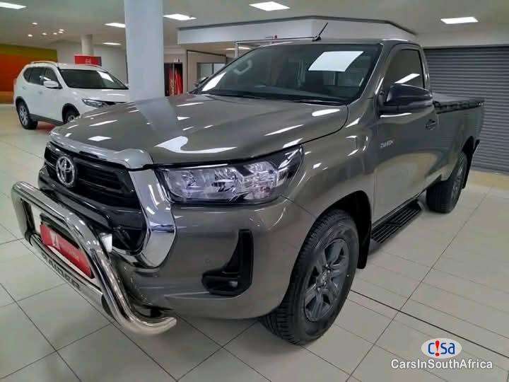 Toyota Hilux 2.8GD Manual 2024