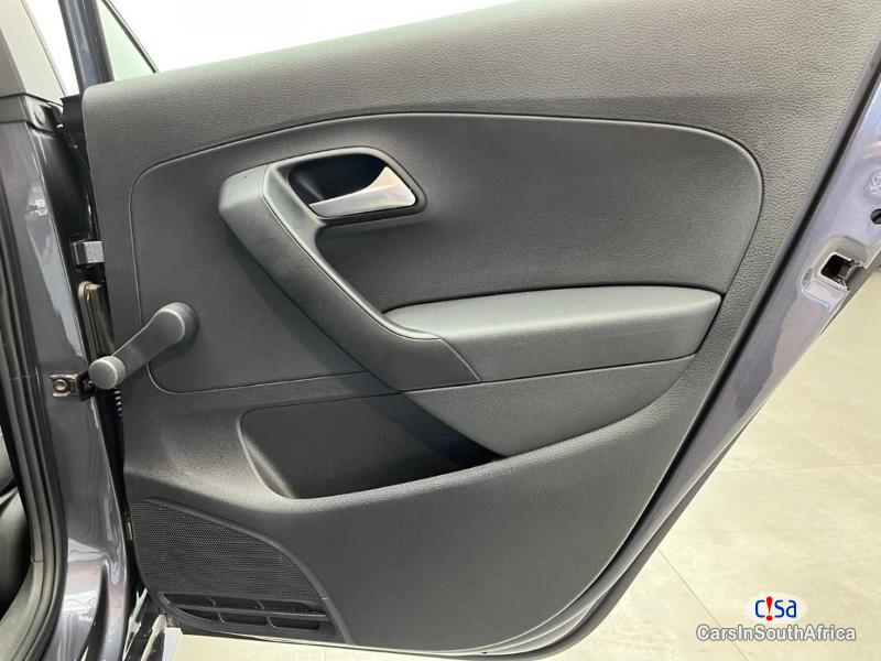 Volkswagen Polo 1.6 Life (5dr) Call:0691808200 Automatic 2025 - image 10