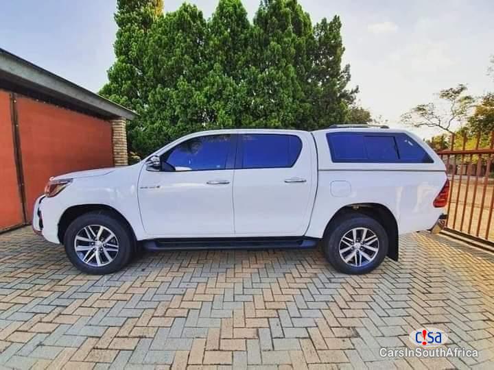 Toyota Hilux 2. 8GD+0735069640 Manual 2018