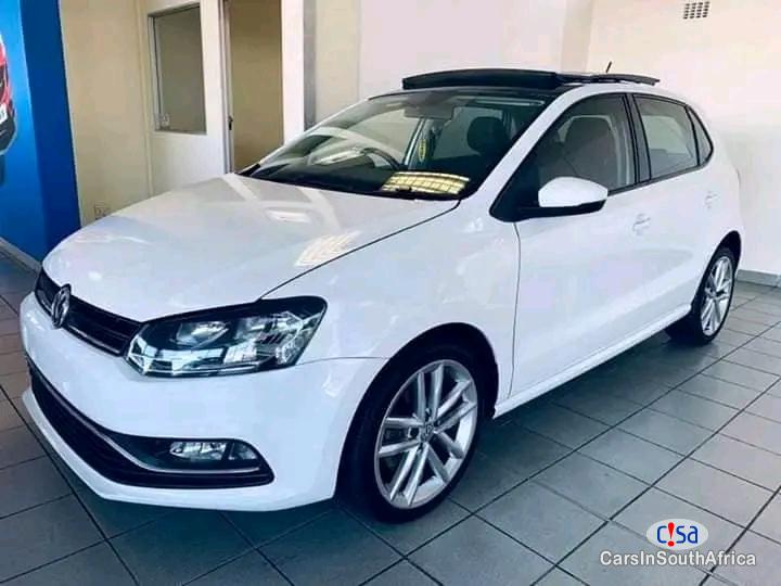 Volkswagen Polo Manual 2016 - image 2