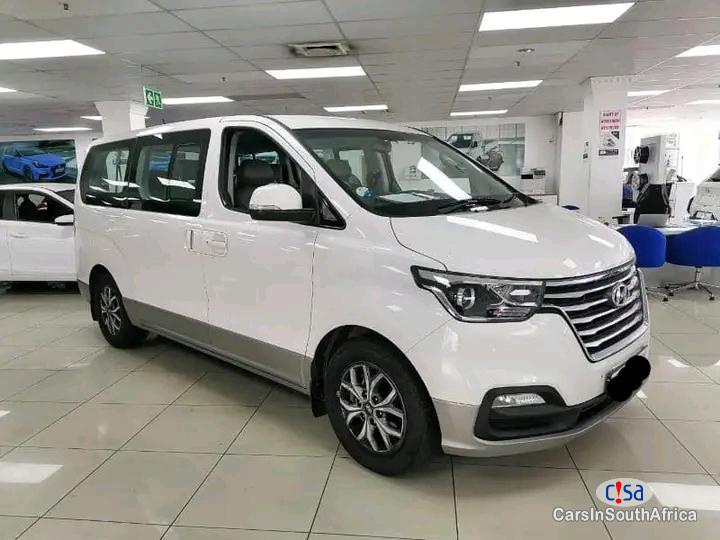 Picture of Hyundai H-1 Automatic 2018