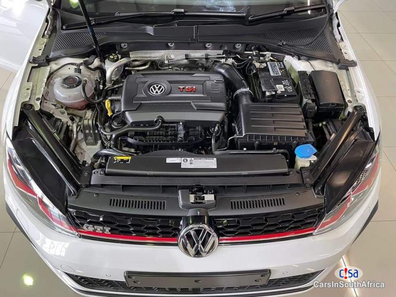 Volkswagen Golf 2.0GTI 7 Manual 2018 - image 3