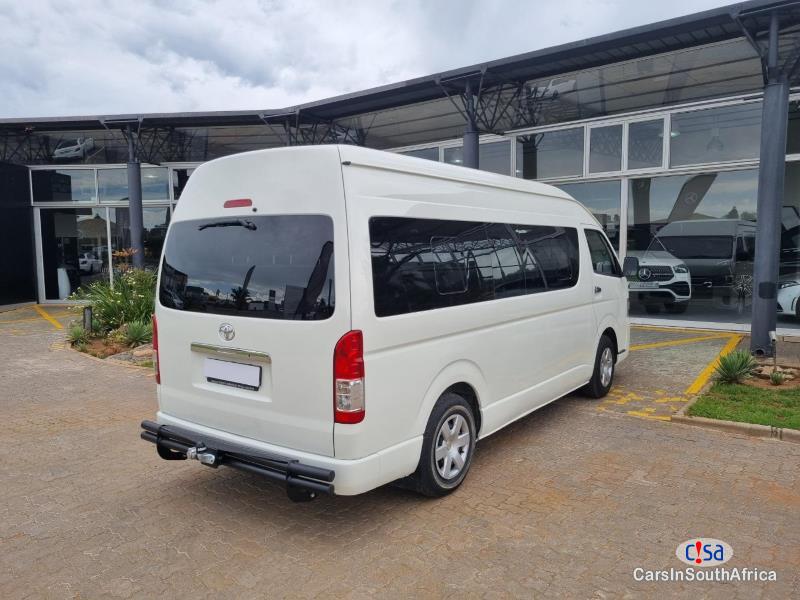 Toyota Quantum 2.5D-4D GL Workhorse Manual 2018 - image 2