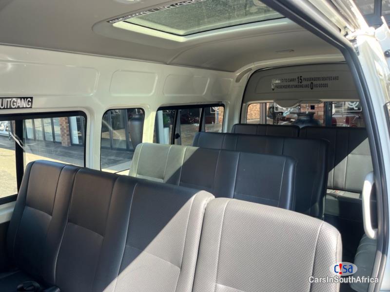 Toyota Quantum 2.5D-4D Hiace+27 78 321 4168 Manual 2018 - image 4