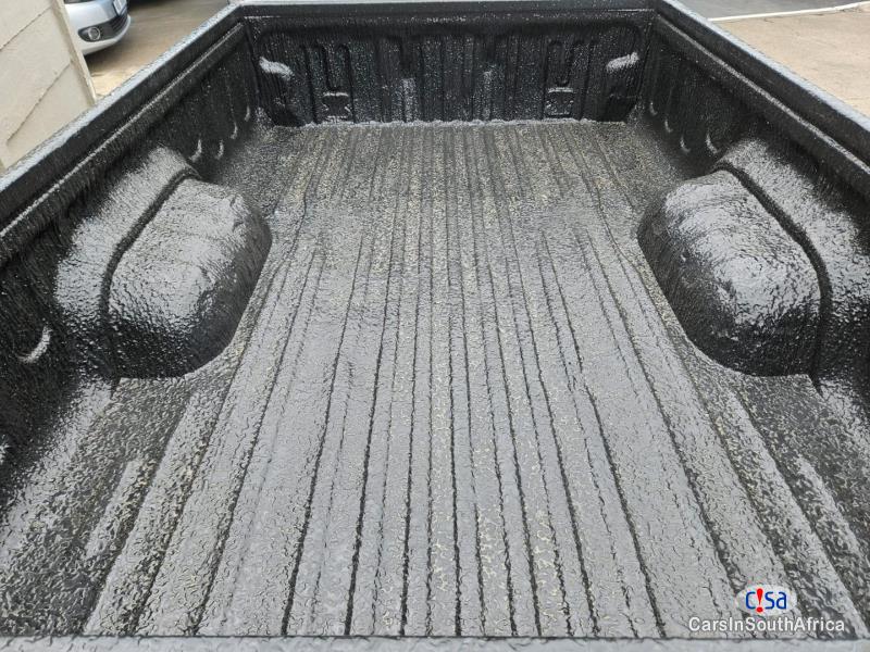 Toyota Hilux 2.4 Manual 2017 - image 4