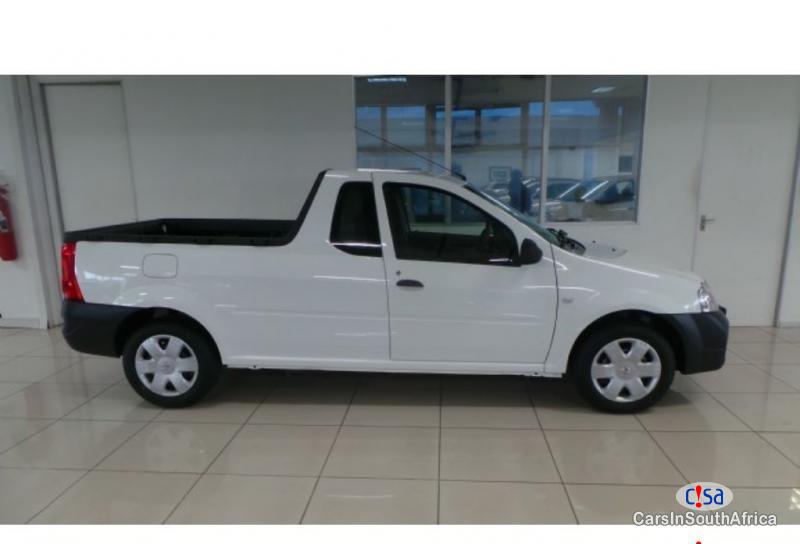 Nissan NP200 Manual 2015