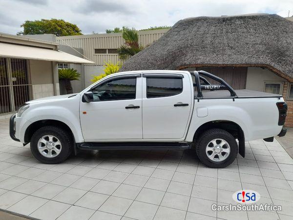 Isuzu 250 HO Hi-Rider Double-Cab Manual 2021 - image 2