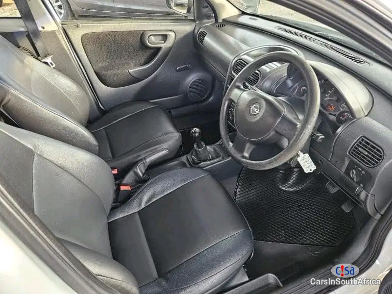 Opel Corsa 1.4 Manual 2011 - image 3