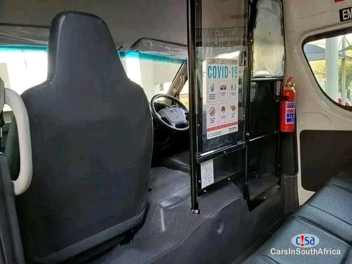 Picture of Toyota Quantum Bank Repossessed Vehicle 2.5D-4D Sesfikile 16-seater Manual 2019 in South Africa