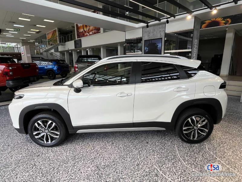 Toyota Starlet 1.5 Cross Manual 2025 in South Africa