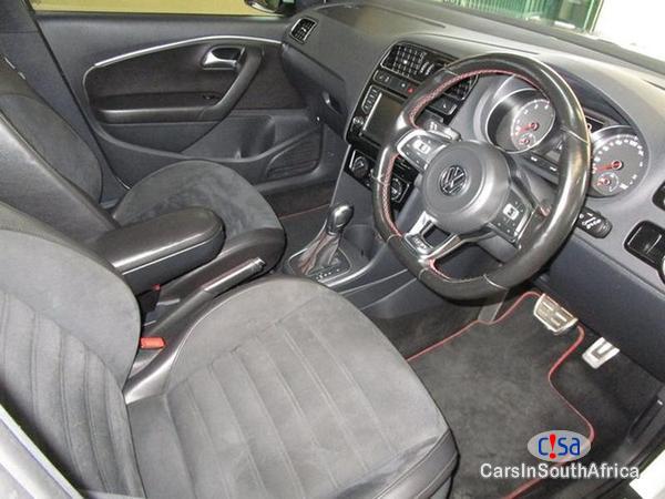 Volkswagen Polo Automatic 2015 - image 9