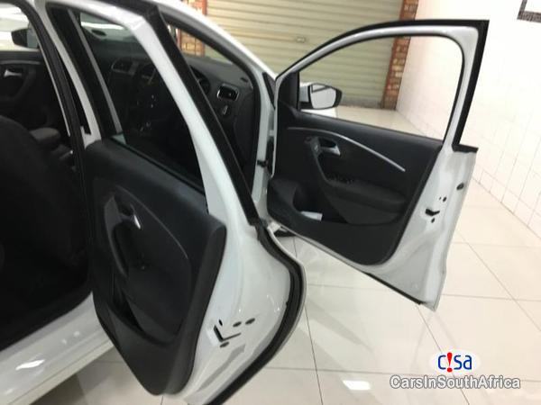 Volkswagen Polo Automatic 2016 - image 11