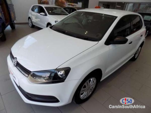 Volkswagen Polo Automatic 2015 - image 2