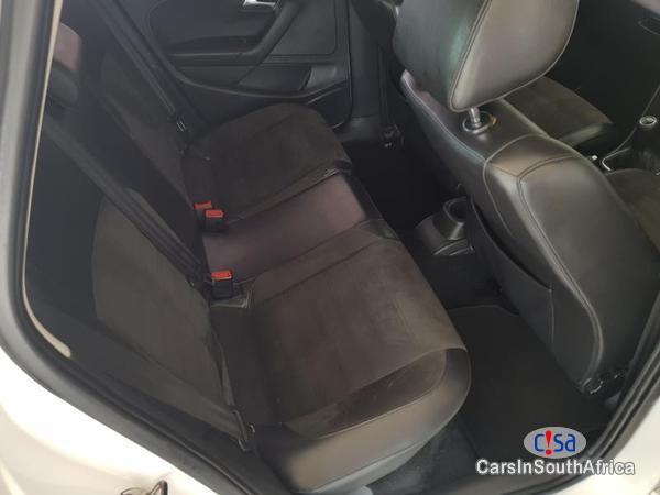 Volkswagen Polo Manual 2011 - image 11