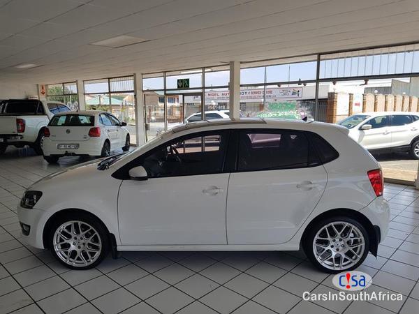 Volkswagen Polo Manual 2011 - image 3