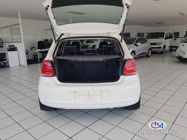 Volkswagen Polo Manual 2011 - image 5