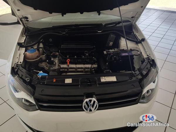 Volkswagen Polo Manual 2011 - image 9