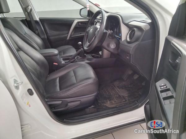 Toyota RAV-4 2.0 Manual 2017 - image 5
