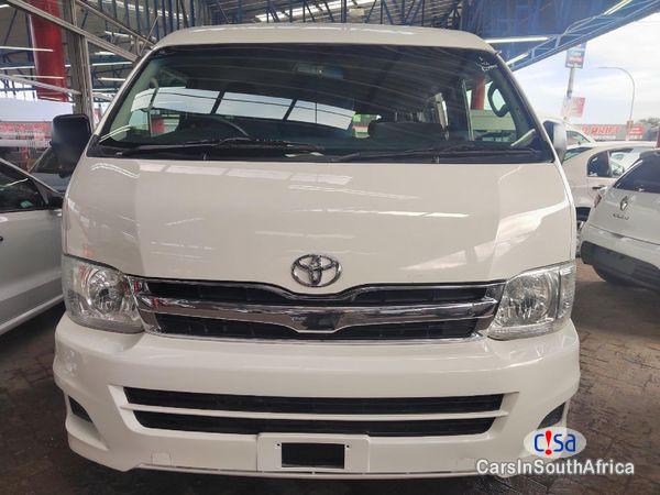 Pictures of Toyota Quantum GL 2.7 Manual 10 Seats Manual 2015