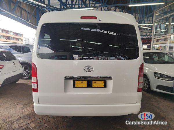 Toyota Quantum GL 2.7 Manual 10 Seats Manual 2015 - image 3