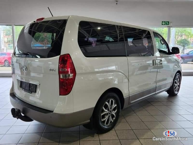 Hyundai H-1 2.5 CRDi Manual 2019 - image 3