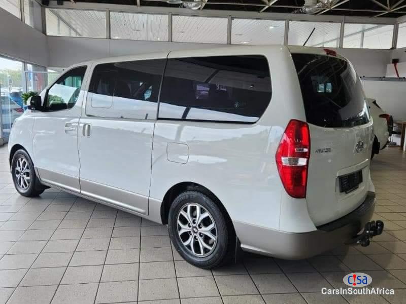 Hyundai H-1 2.5 CRDi Manual 2019 - image 4