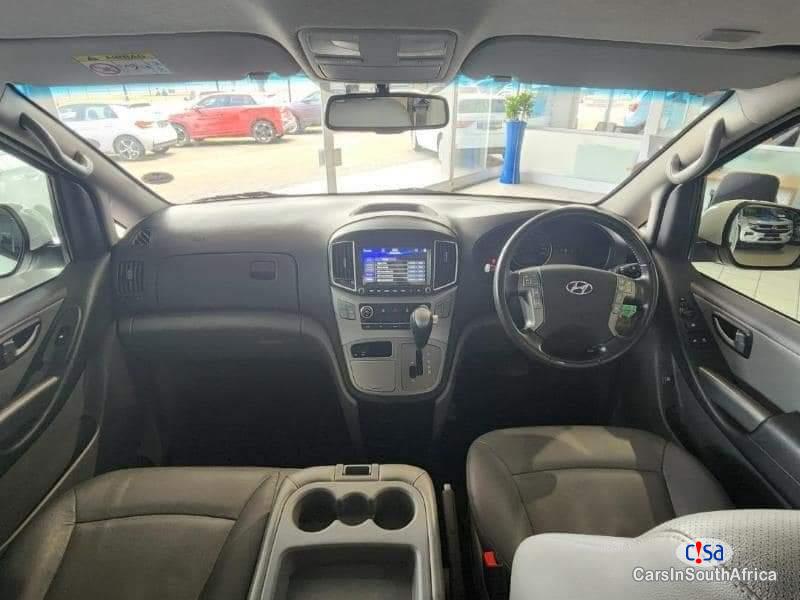 Hyundai H-1 2.5 CRDi Manual 2019 - image 7