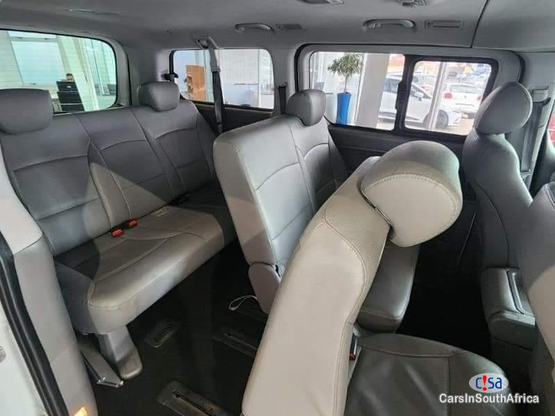Hyundai H-1 2.5 CRDi Manual 2019 - image 9