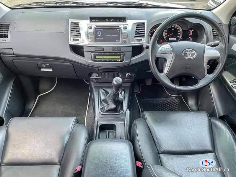 Picture of Toyota Hilux 3.0D-4D Legend 45 Manual 2015 in South Africa