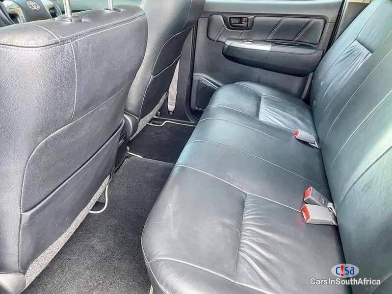 Toyota Hilux 3.0D-4D Legend 45 Manual 2015 in Western Cape - image