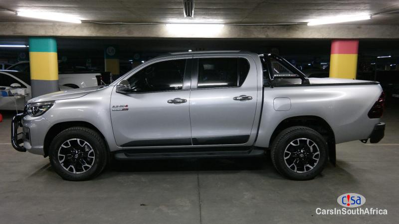 Toyota Hilux 2.8GD-6 Double Cab Bank Repossessed Manual 2019 - image 3