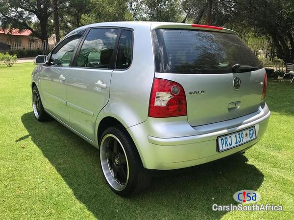 Volkswagen Polo Manual 2005 - image 4