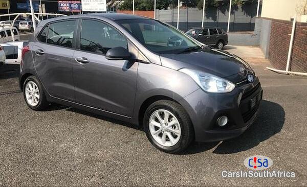 Hyundai i10 Manual 2016 in South Africa