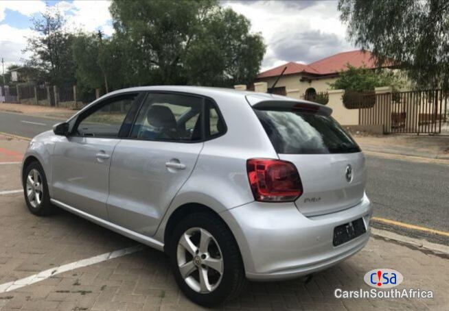 Volkswagen Polo Manual 2016 - image 3