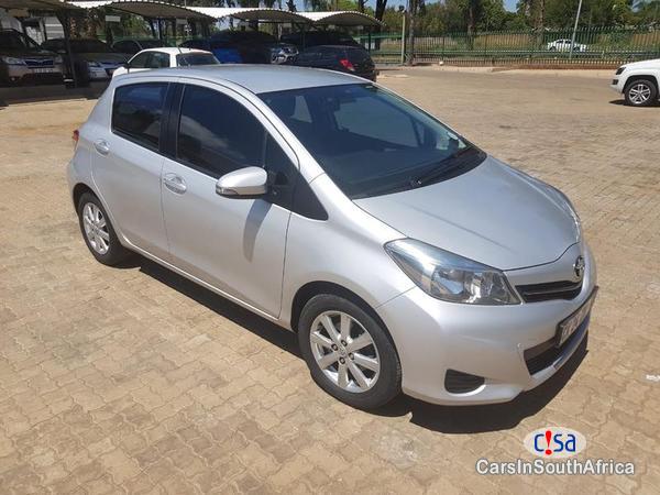 Picture of Toyota Yaris Manual 2015