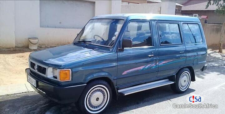Toyota Venture Manual 2003 - image 2