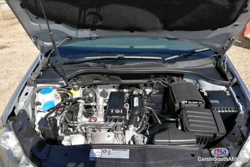 Volkswagen Golf Manual 2010 - image 4