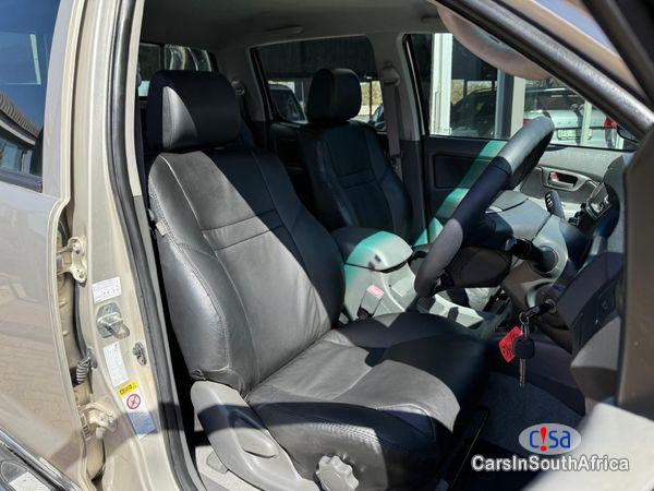 Toyota Hilux 2.7 VVTi Raider Raised Body Double-Cab Manual 2013 in South Africa