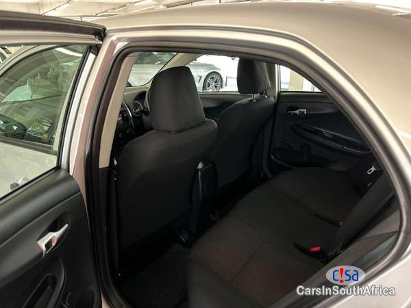 Toyota Corolla Quest 1.6 Manual 2015 - image 3