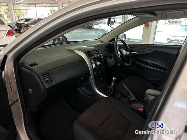 Toyota Corolla Quest 1.6 Manual 2015 - image 4
